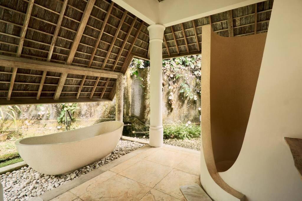 Unique 3Br Villa With Pool 5 Minute Walk To The Pererenan Beach ชังกู ภายนอก รูปภาพ